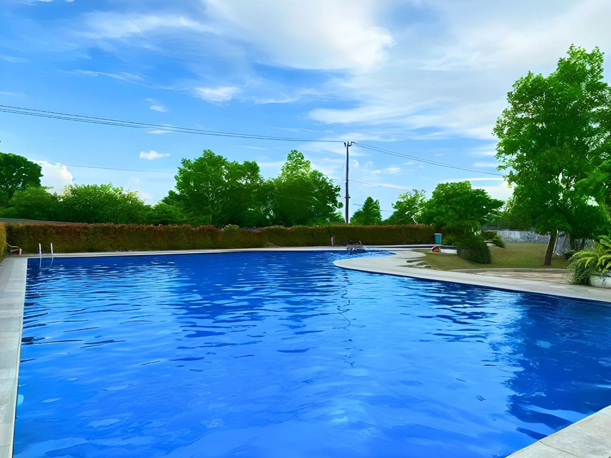 Blessimore Springhill 4Br Palembang Buitenkant foto